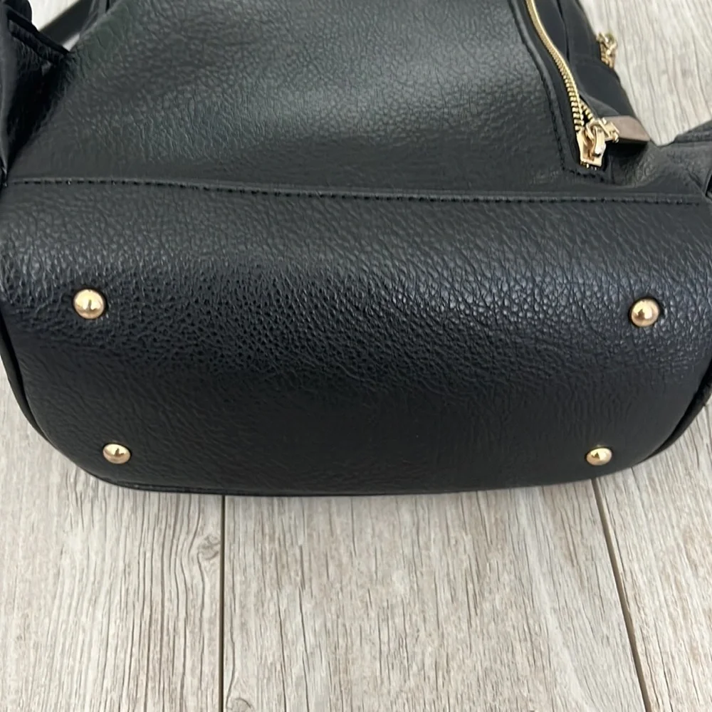 Mini Multi-Pocket Backpack - Picture 6 of 10